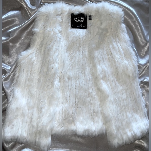 525 America Luxe 100% Rabbit Fur Vest - Picture 1 of 8